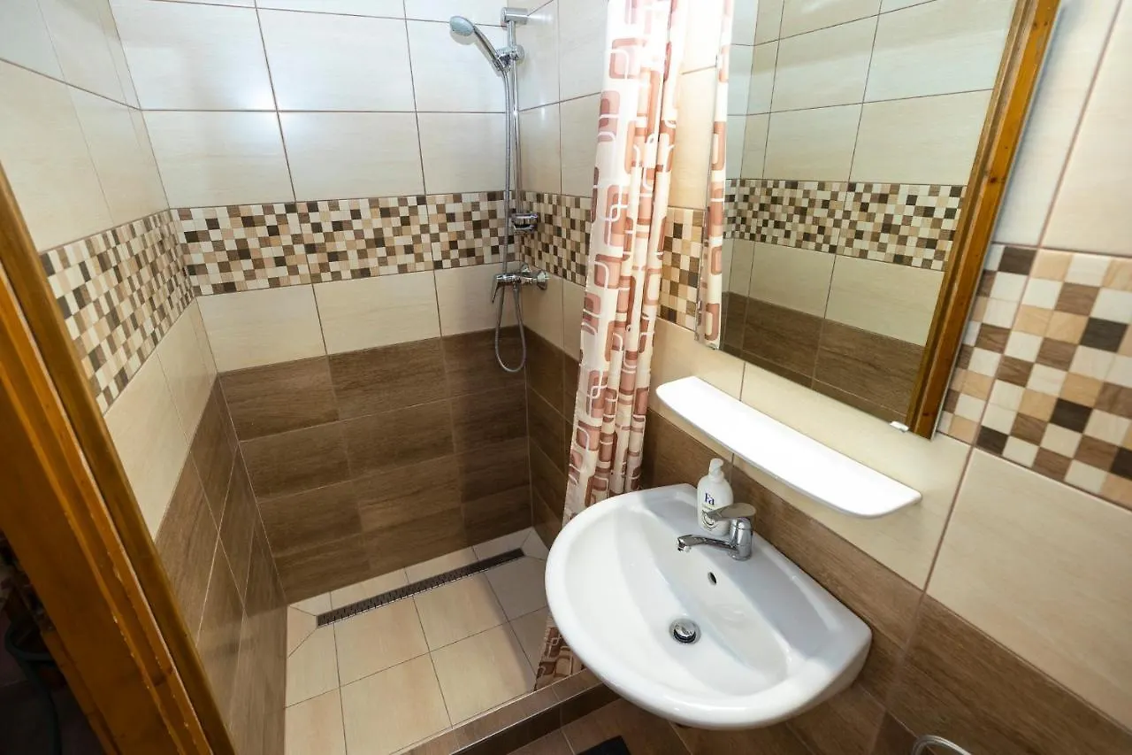 Cecey Apartman Eger