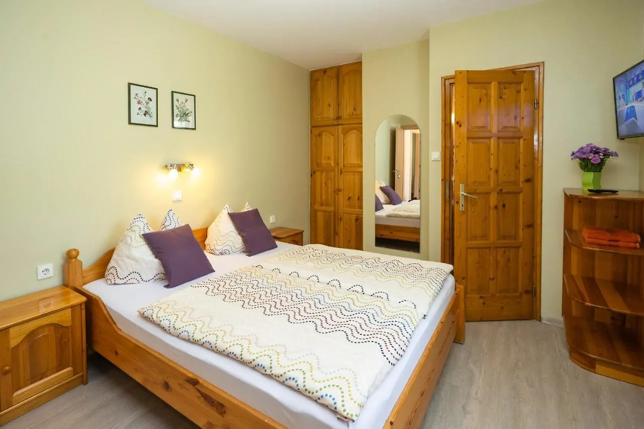 Apartment Cecey Apartman Eger Hungary
